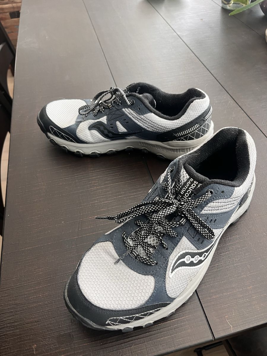 Saucony Peregrine 10 Trail Running Shoes - Men's Size 8.5 - Grey/Black