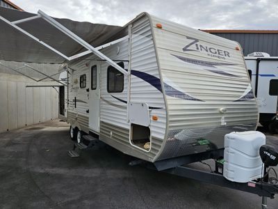 2013 Crossroads Zinger 25RB Electric Slide Out! Everything Works! Rear Bath Travel Trailer