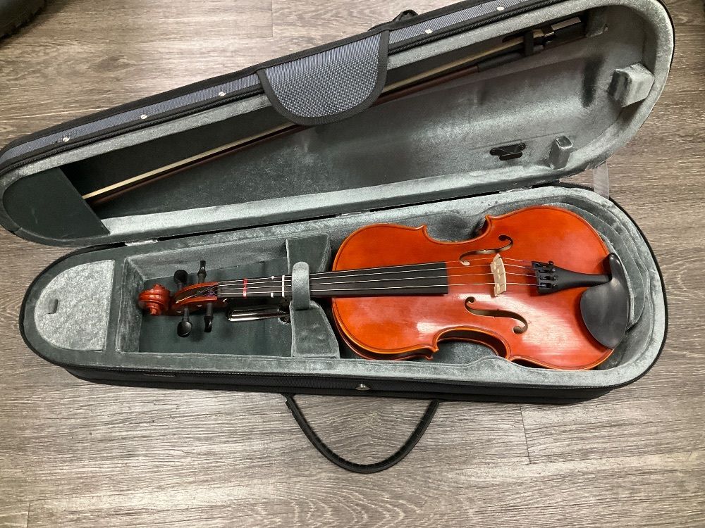 YAMAHA VA5 15.5 INCHES VIOLA ANNO 2014 W/ CASE