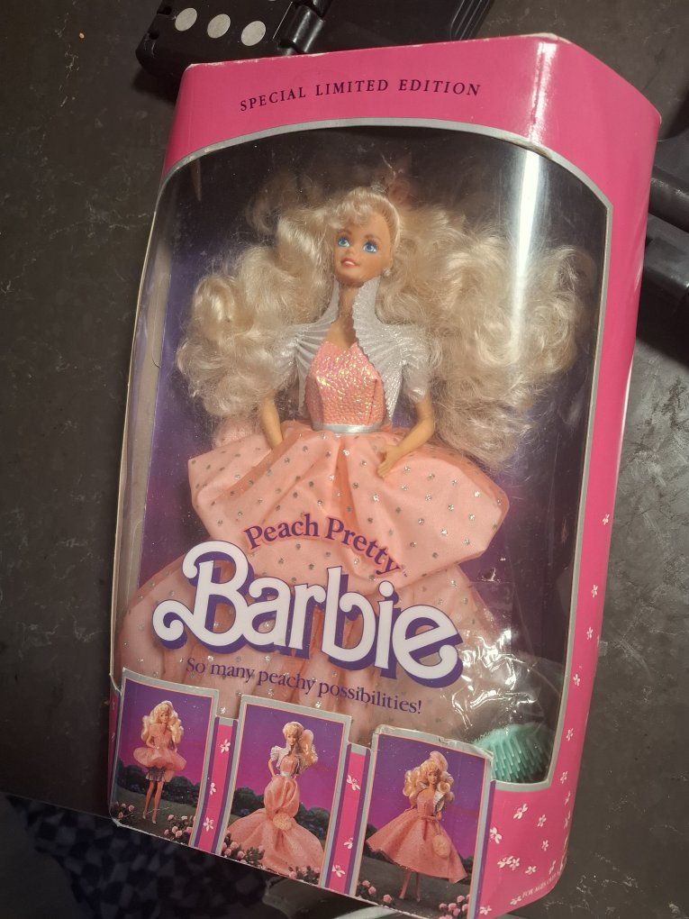Mattel Peach Pretty Barbie Doll 1999 Special Limited Edition Blonde Hair NRFB