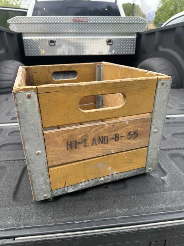 COLLECTABLES AND VINTAGE