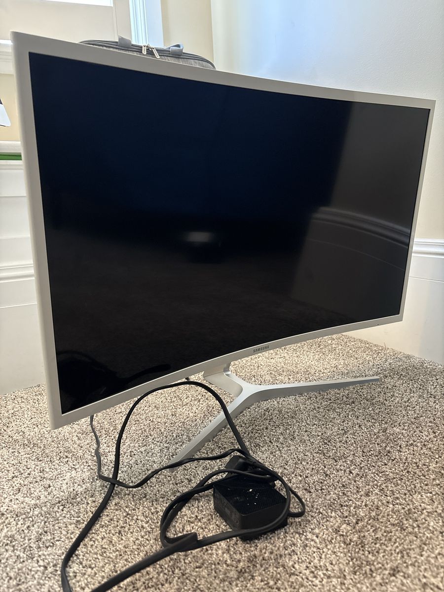 Samsung S27E591C 27" Curved LED Monitor 1080p, White - Used