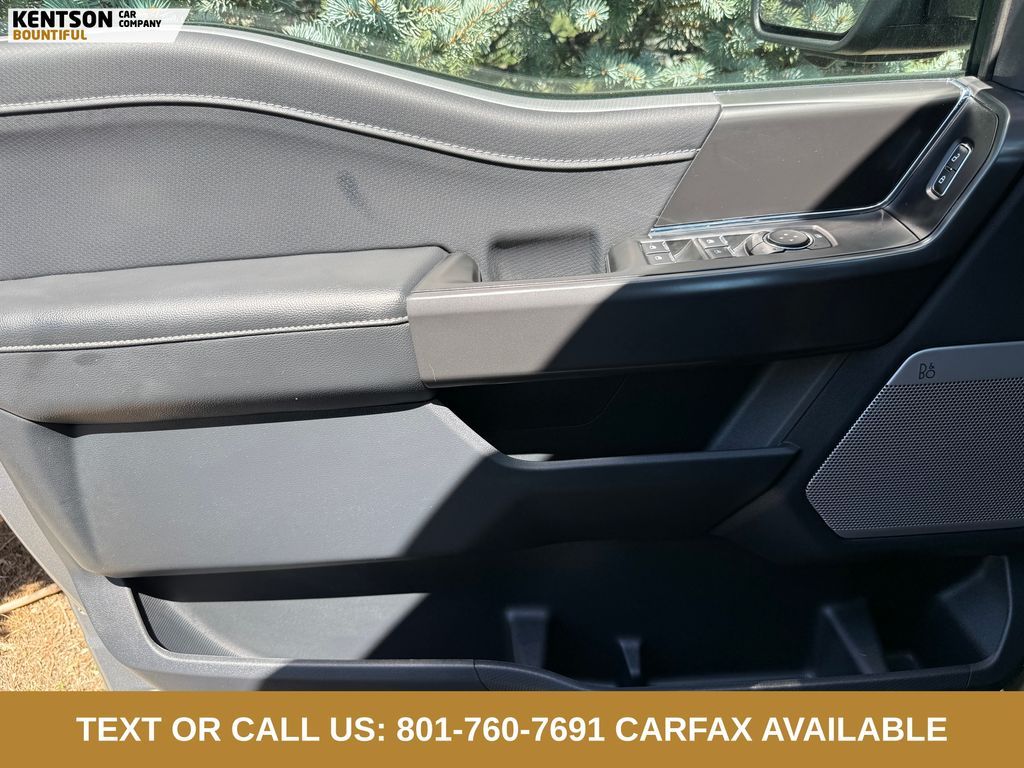 Main image 19
