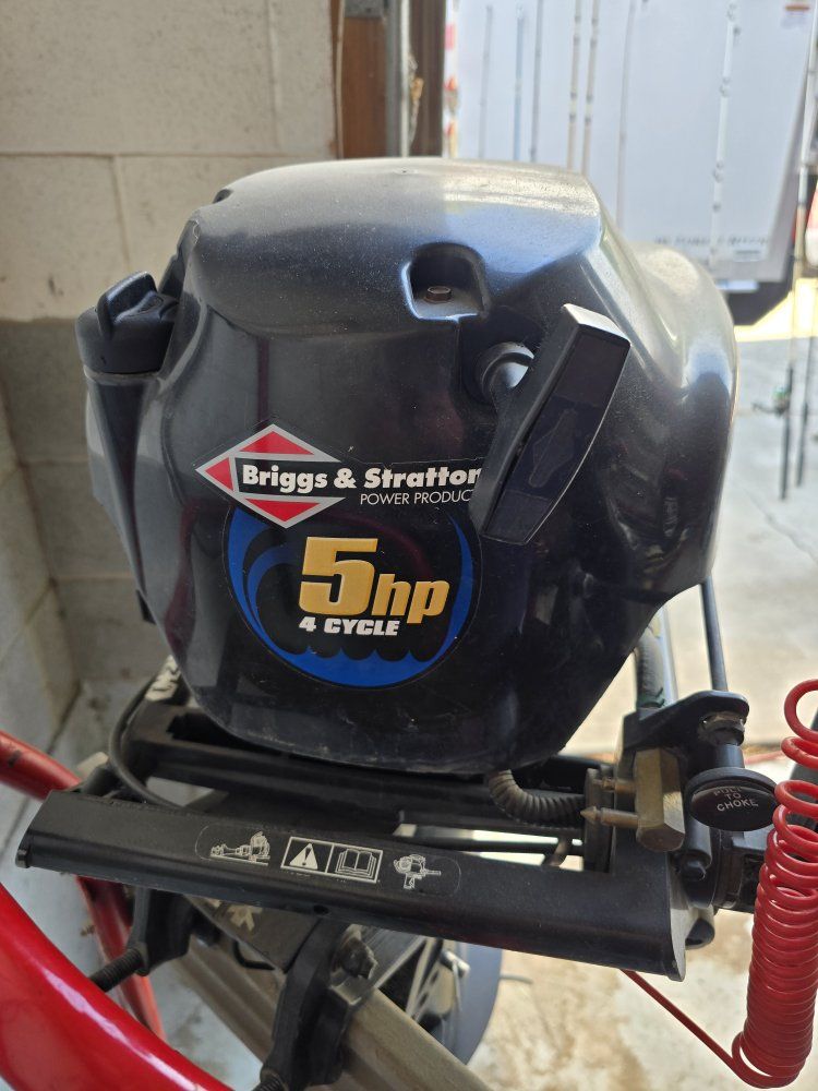 Briggs & Stratton 5hp 4-Cycle Outboard Boat Motor - Used