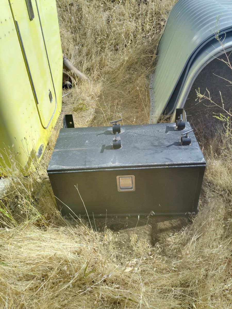 Compartment box for a truck