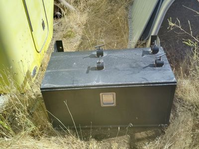Compartment box for a truck