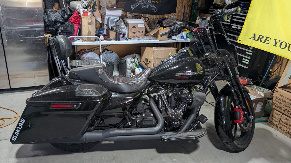 Harley-Davidson Road Glide Special, Black, Performance Upgrades, Quilted Seat, Saddlebags