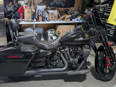 Harley-Davidson Road Glide Special, Black, Performance Upgrades, Quilted Seat, Saddlebags