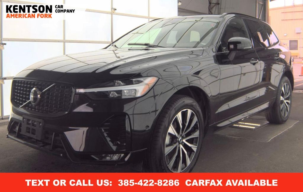 2025 Volvo XC60 B5 Plus Dark Theme