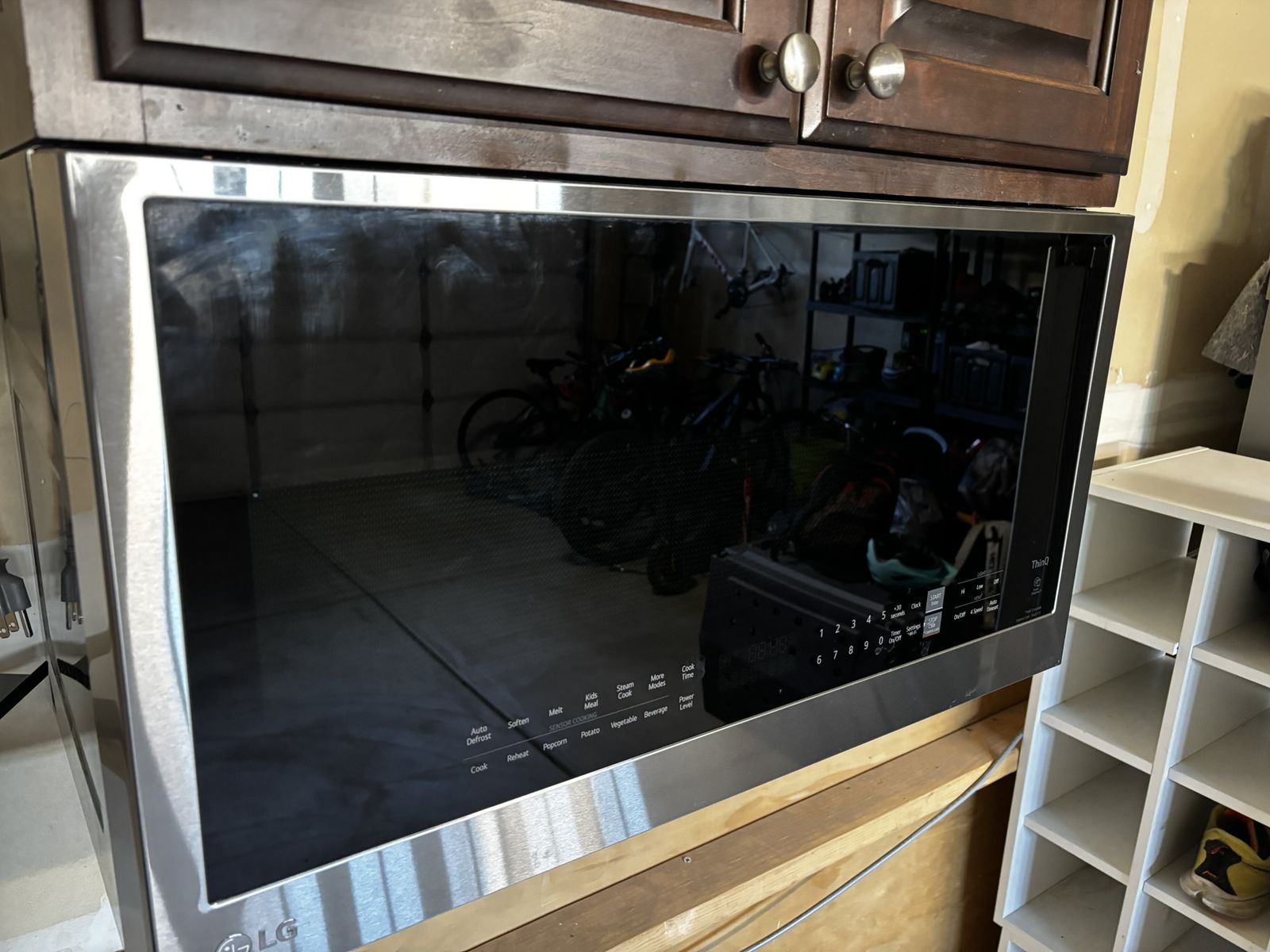 LG - 2.0 Cu. Ft. Over-the-Range Microwave with Sensor Cooking and EasyClean - Stainless Steel