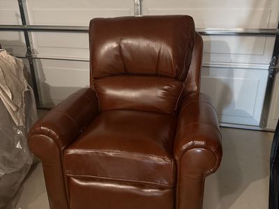 100% Genuine Leather Power Recliner NEW