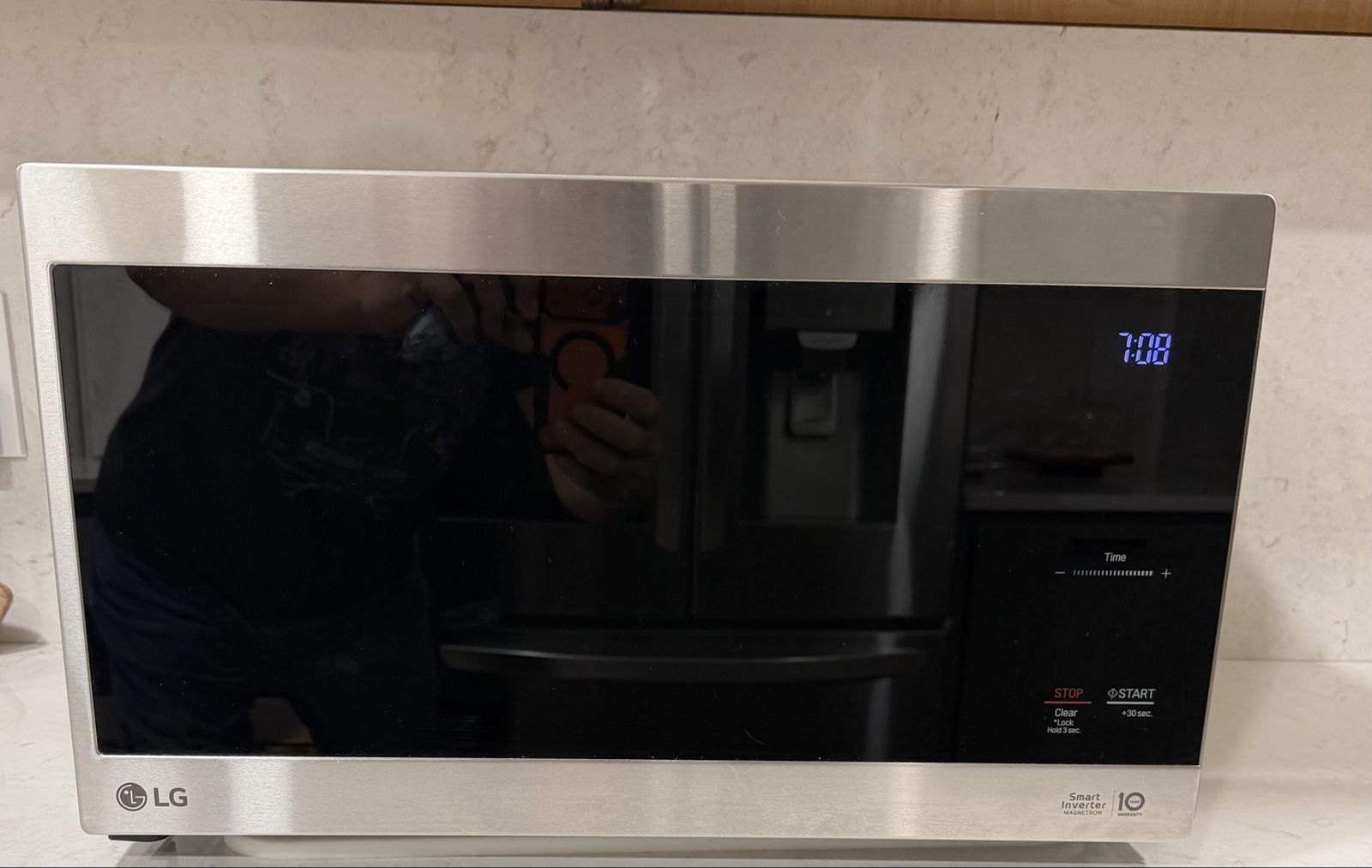 LG NeoChef 1.5 cu. ft. 1200 W Countertop Microwave - Stainless Steel