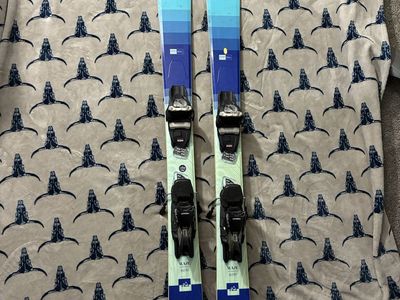 Völkl Blaze 86 W 152cm Women’s All-Mountain Skis w/ Marker Bindings