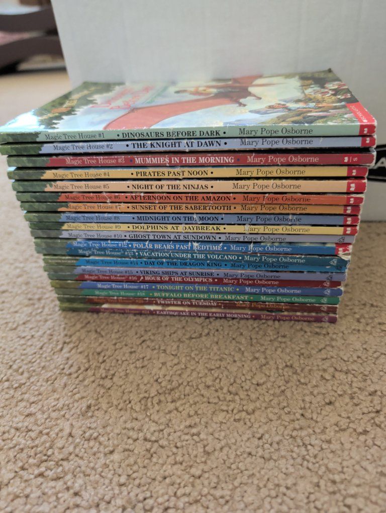 Magic Tree House Book Lot - Early Chapters #1-18, 23, 24 & 2 Fact Trackers by Mary Pope Osborne