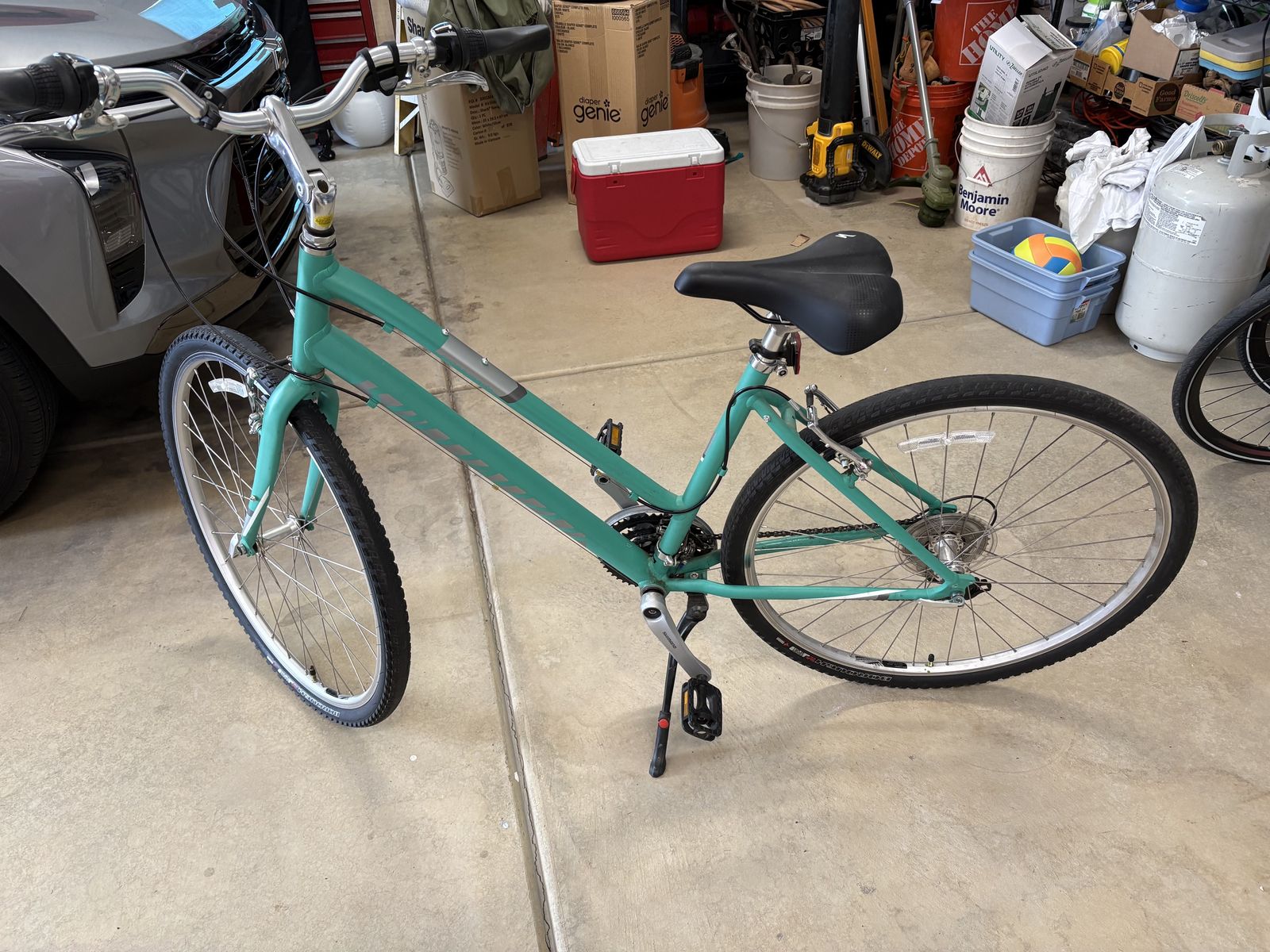 Ladys Schwinn Cruiser