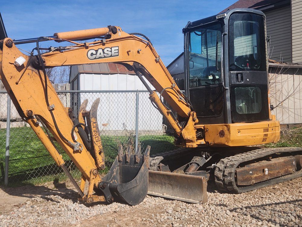Case CX36B 2007 in good condition.