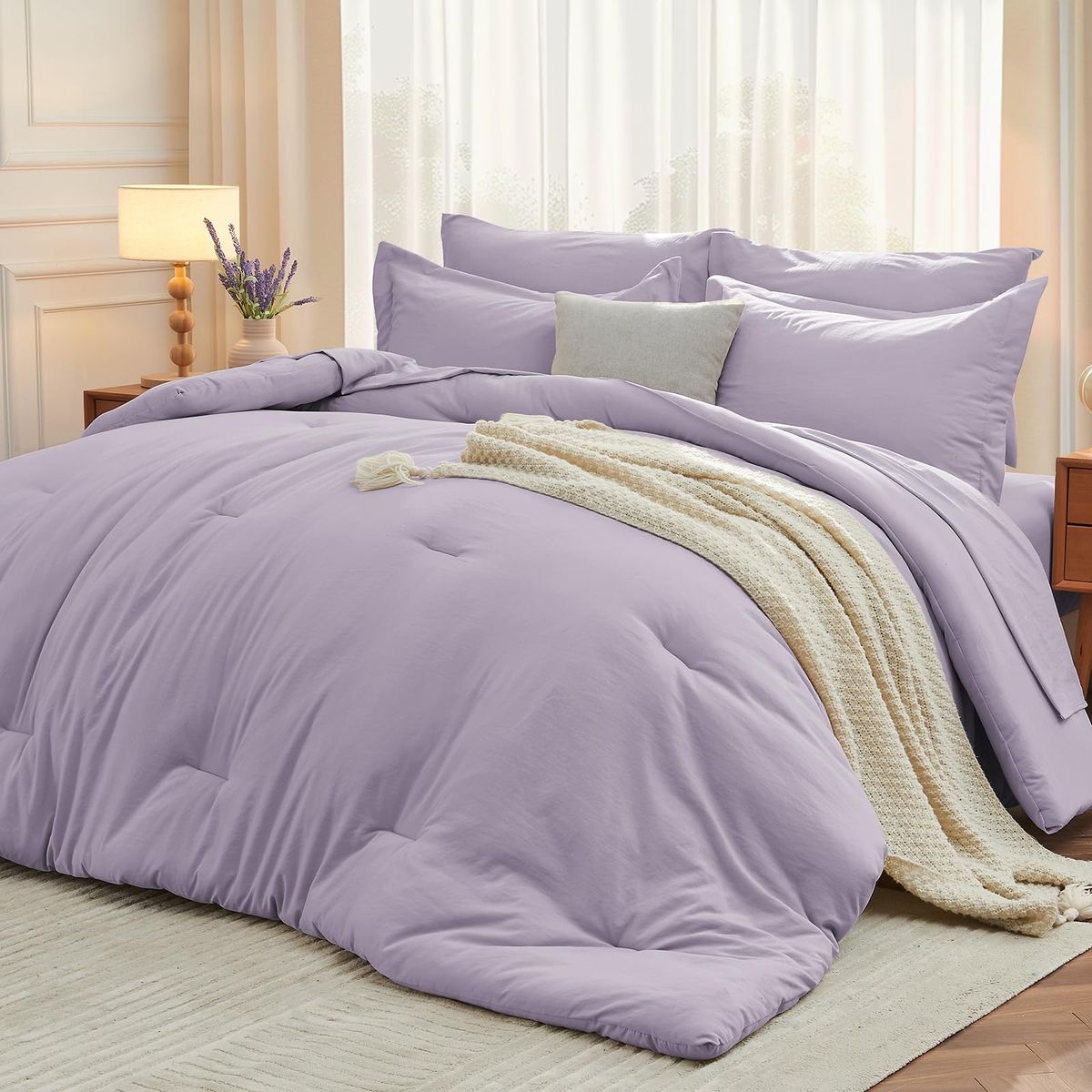 Lavender Queen Size Comforter Set - Soft & Lightweight Bedding for All Seasons