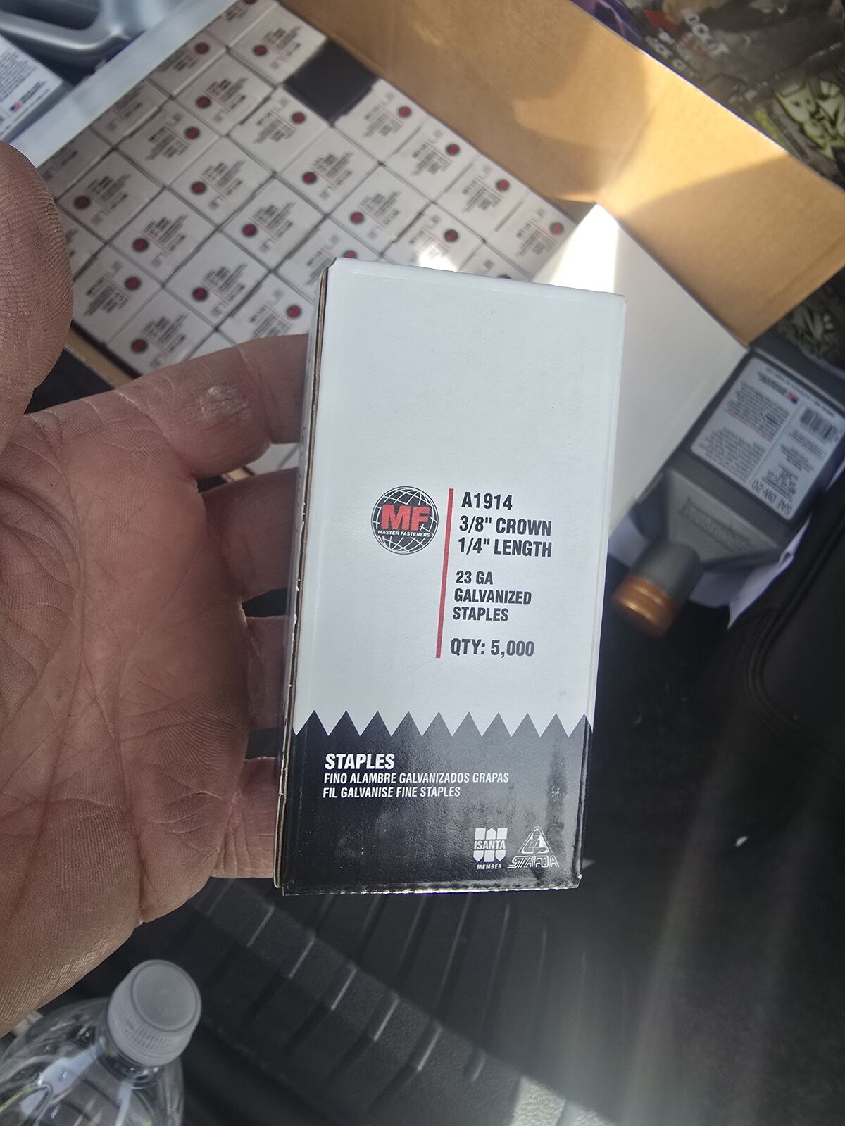 Construction staples