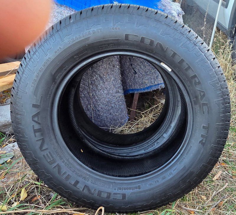 1 Continental Contact TR 246 /65 R17