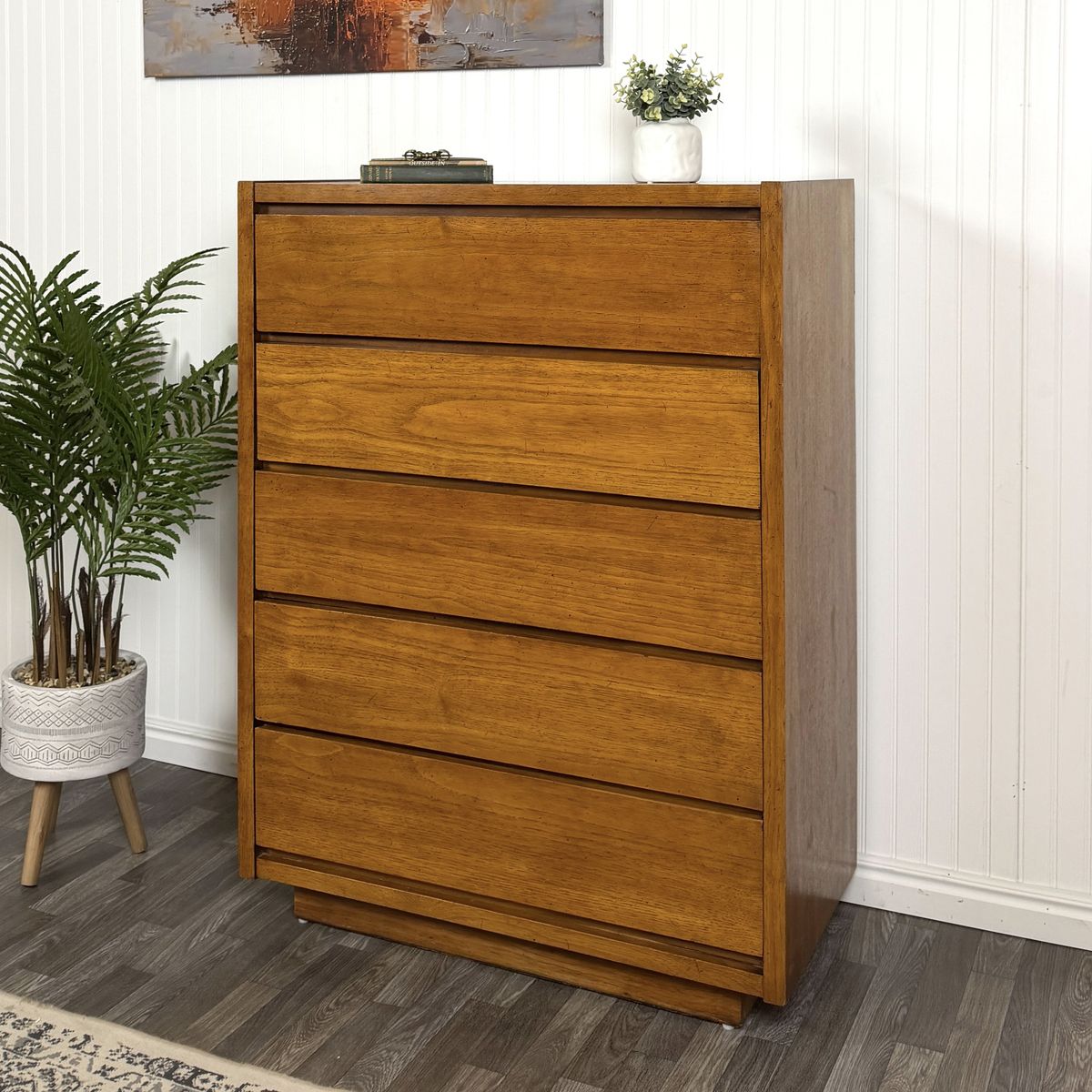 Lane MCM Dresser / Chest Of Drawers