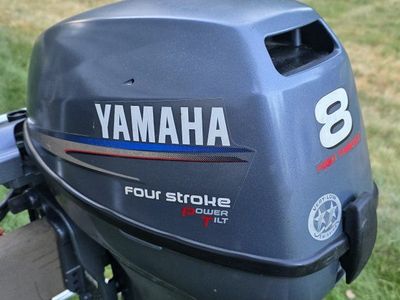Yamaha 8HP 4-Stroke Power Tilt, electric start Outboard Boat Motor