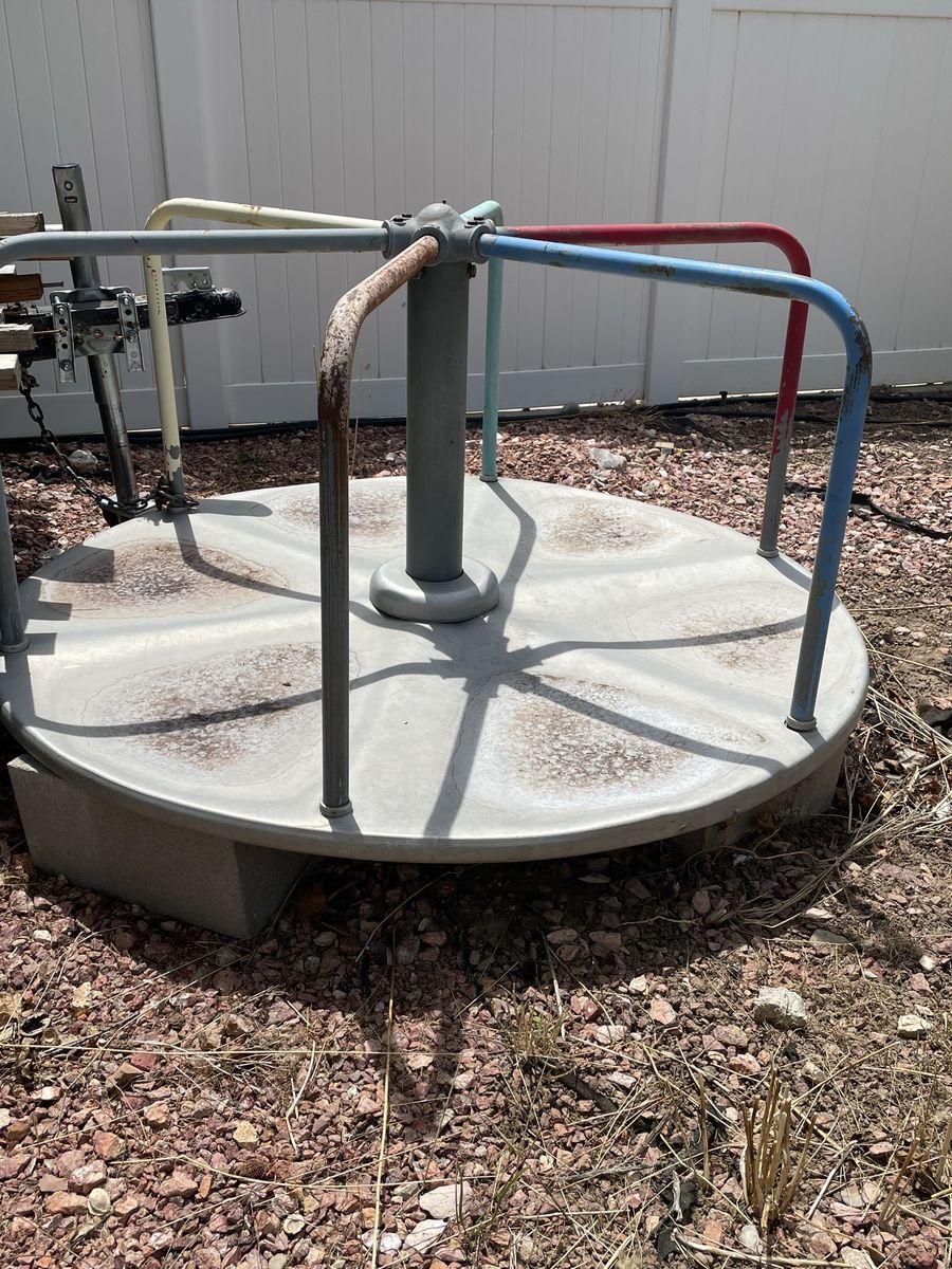 Kids metal merry-go-round