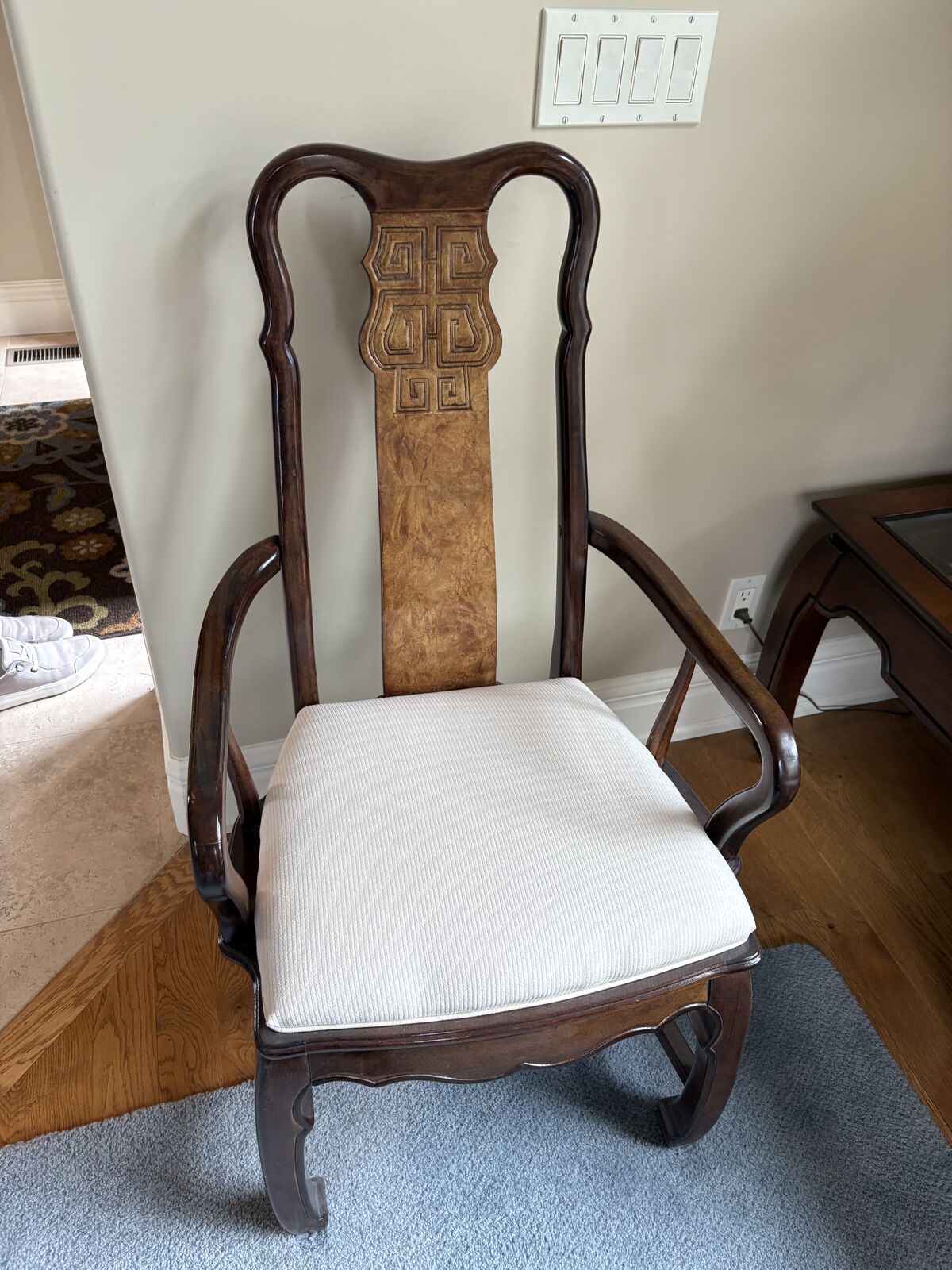 Universal Furniture Burled Walnut Asian Chinoiserie Style Dining Chair $750 cash/venmo