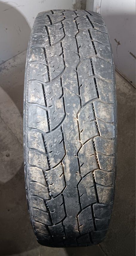 235-85-16 Mastercraft Courser AXT Load E Truck Tire