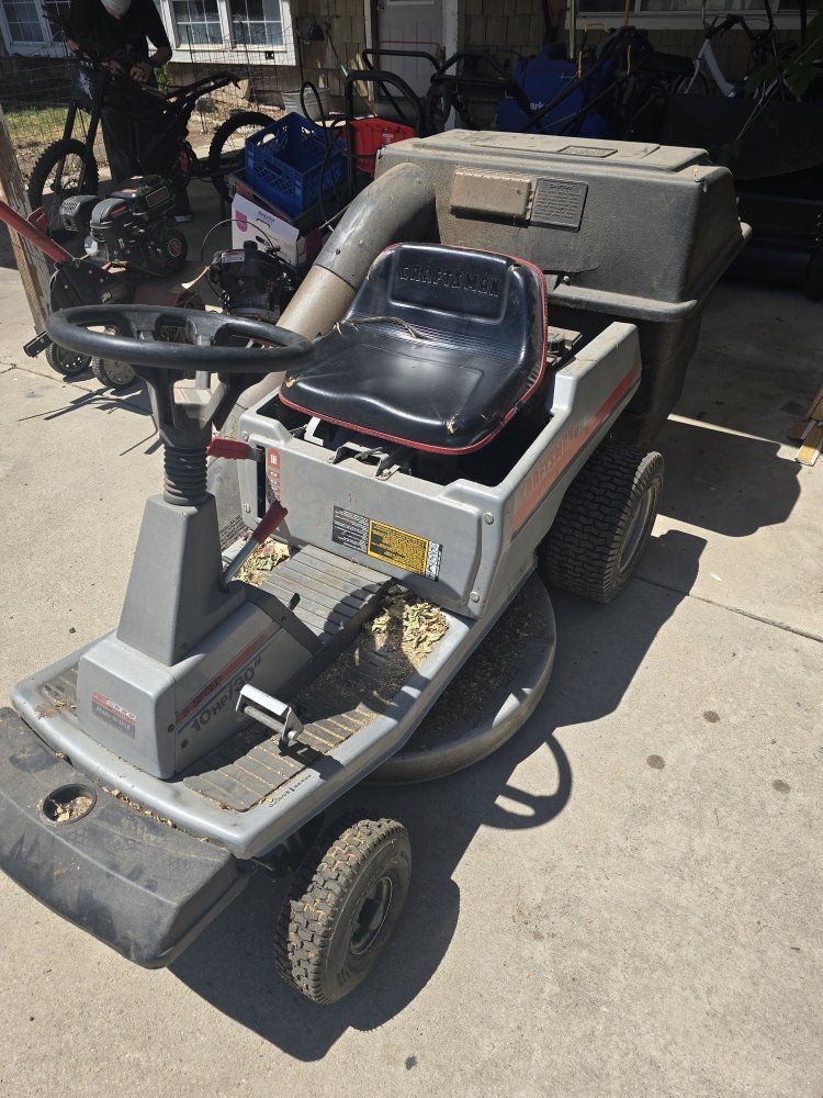 Craftsman 2 riding lawn mower