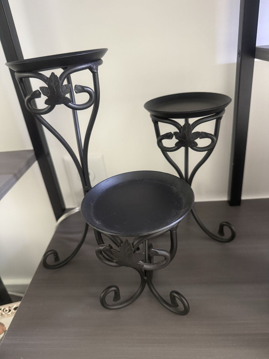 Longaberger Foundry Wrought Iron Maple Leaf Pillar Candle Holders – Set of 3, Black