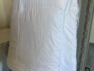 Queen Comforter