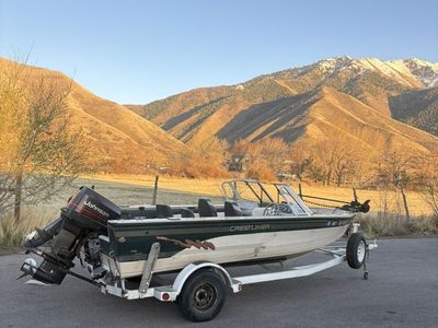 Crestliner sport fish 1750 fishing Boat