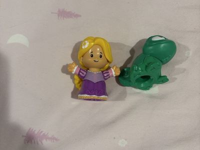 Fisher-Price Little People Disney Princess Rapunzel & Pascal Figures
