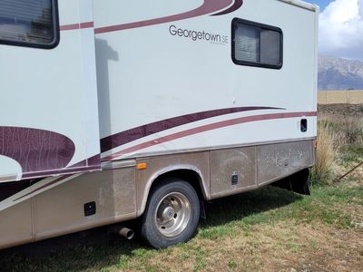 2004 Forest River Georgetown SE