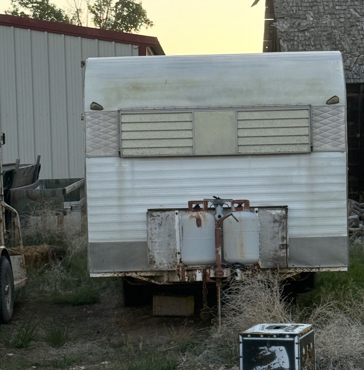 Main image 3