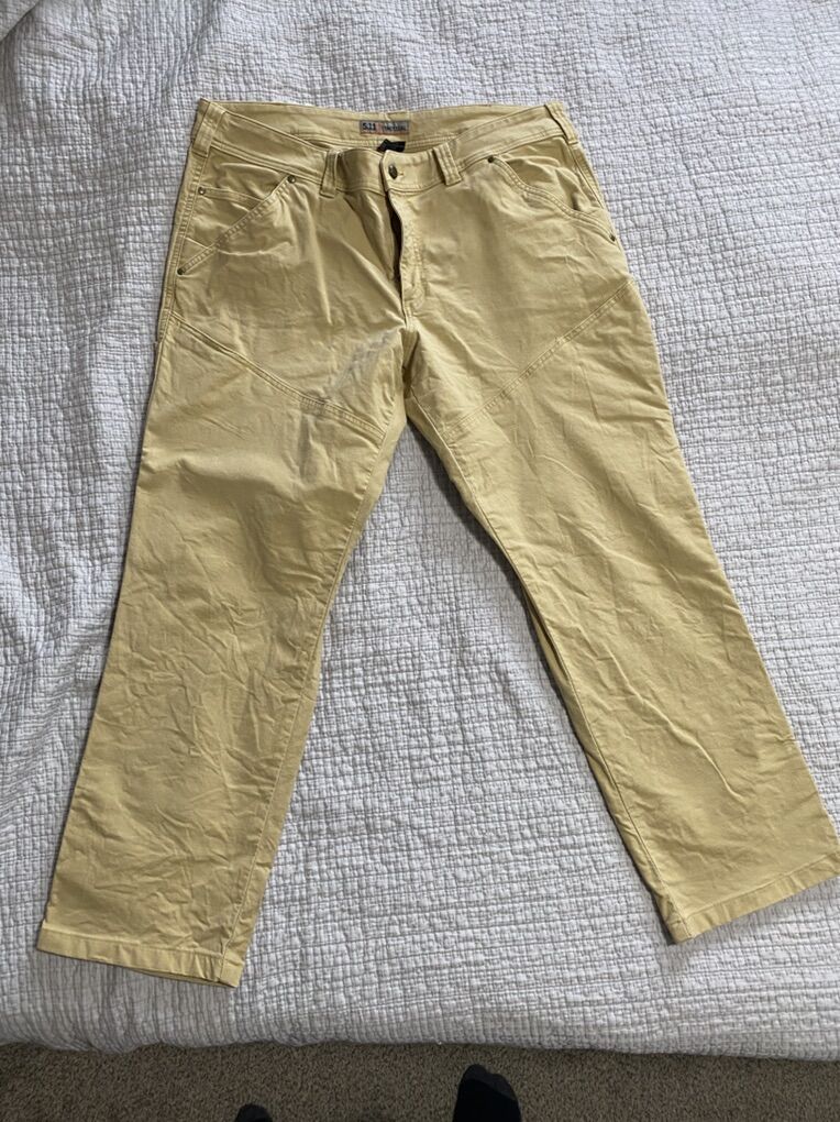 5.11 Jeans Mens 38x30