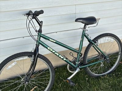 18 Speed GIANT Road Bike