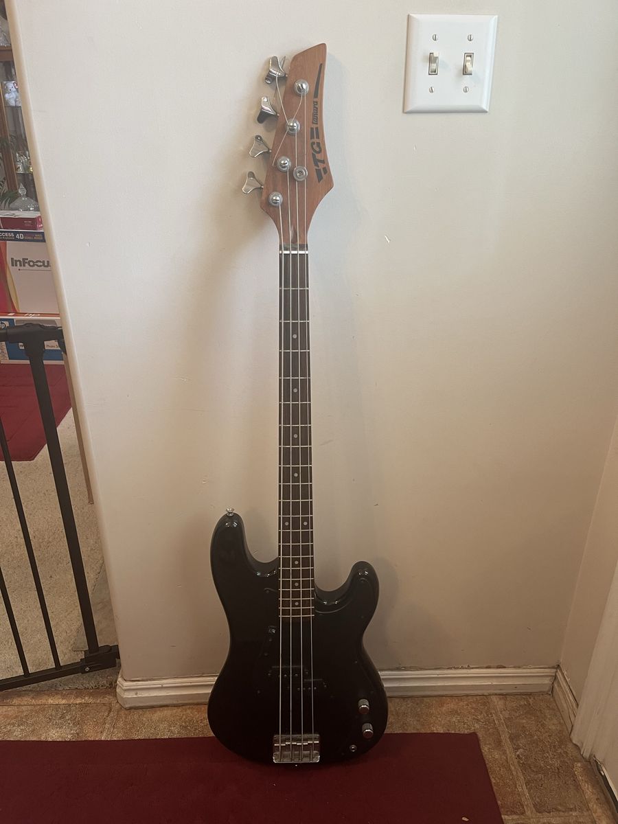 TG Tanara Black Electric Bass Guitar with Chrome Hardware - Used