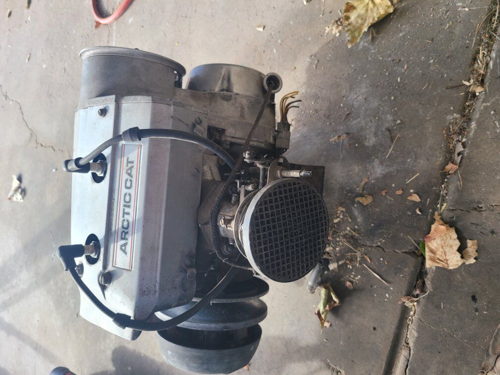 Arctic cat engine