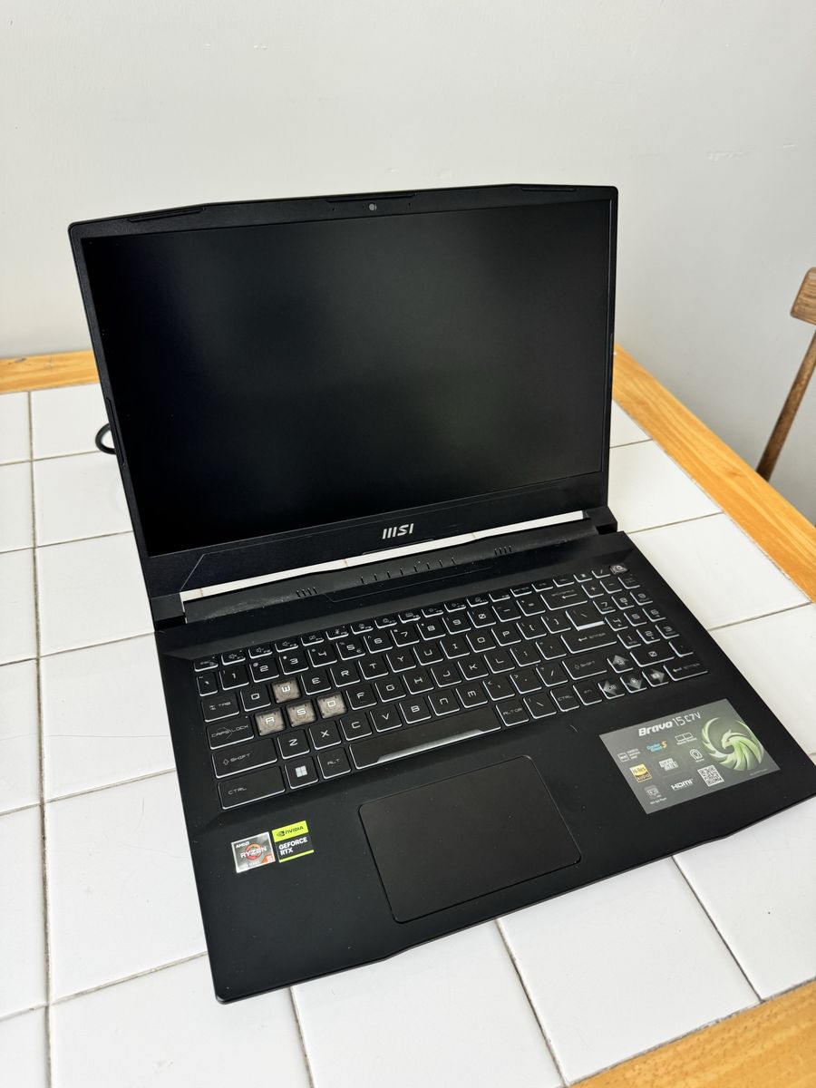 (Like New) MSI Bravo 15 C7V Gaming Laptop