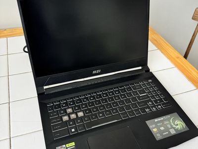 (Like New) MSI Bravo 15 C7V Gaming Laptop