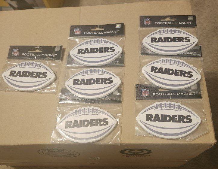 Lot of 7 NFL Las Vegas Raiders Football Shaped Magnets Brand New in Packaging Great stocking staffers. for all the Raiders Fans.