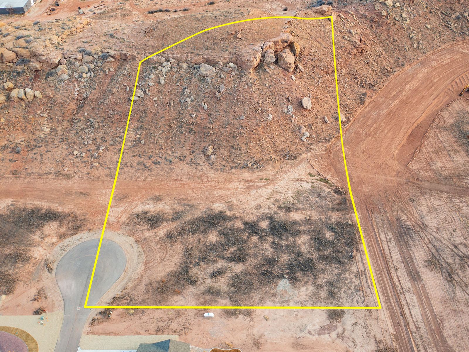 Main image 13