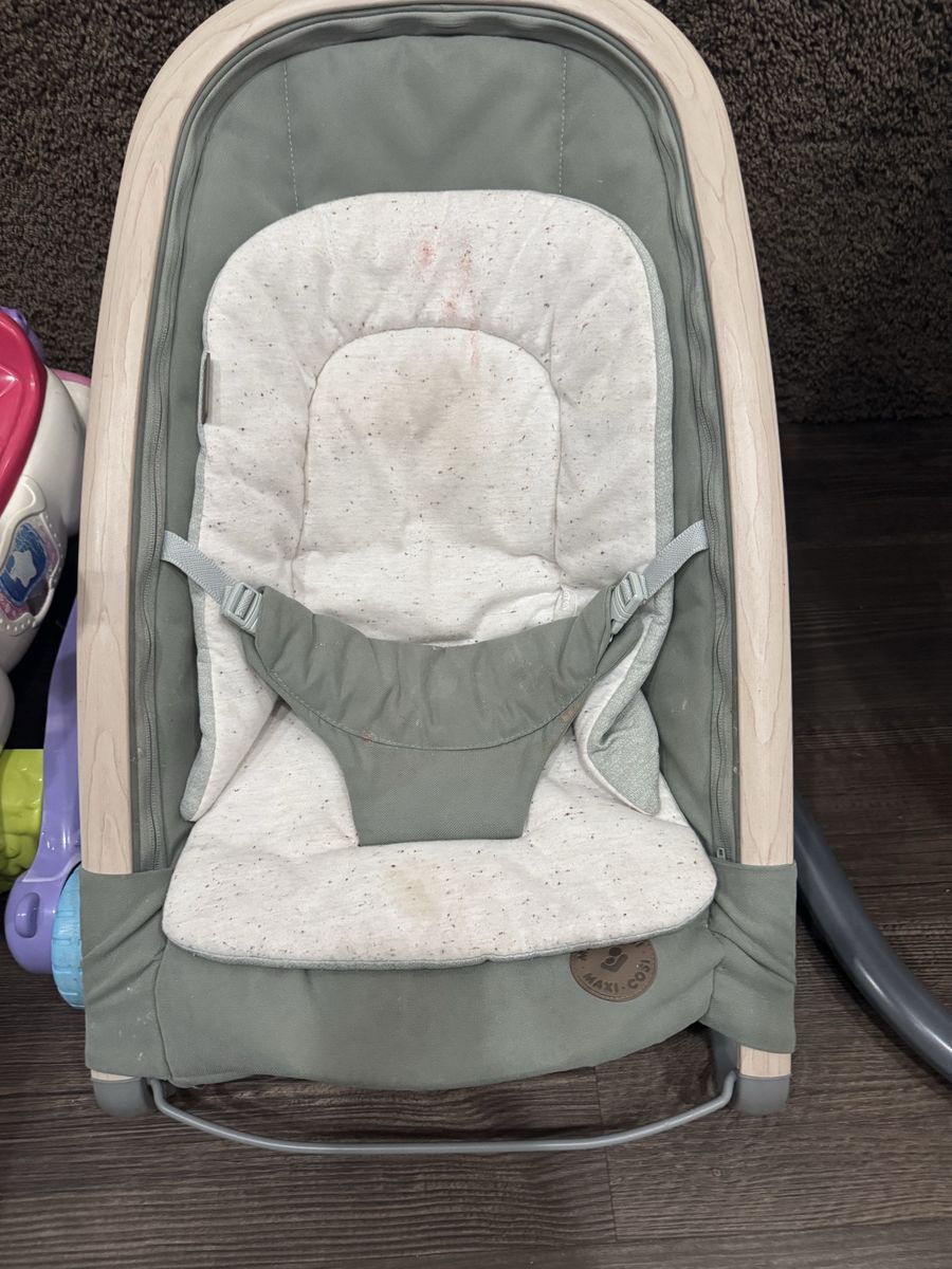 Infant bouncer