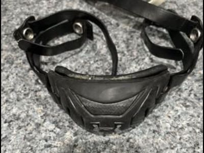 Under Armour Football Helmet Chin Strap - Black