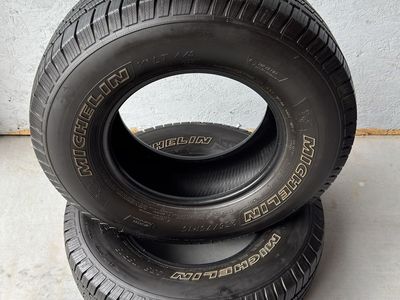 Michelin 235/75R15