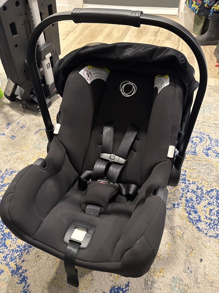 Bugaboo Nuna Car Seat w/ Base