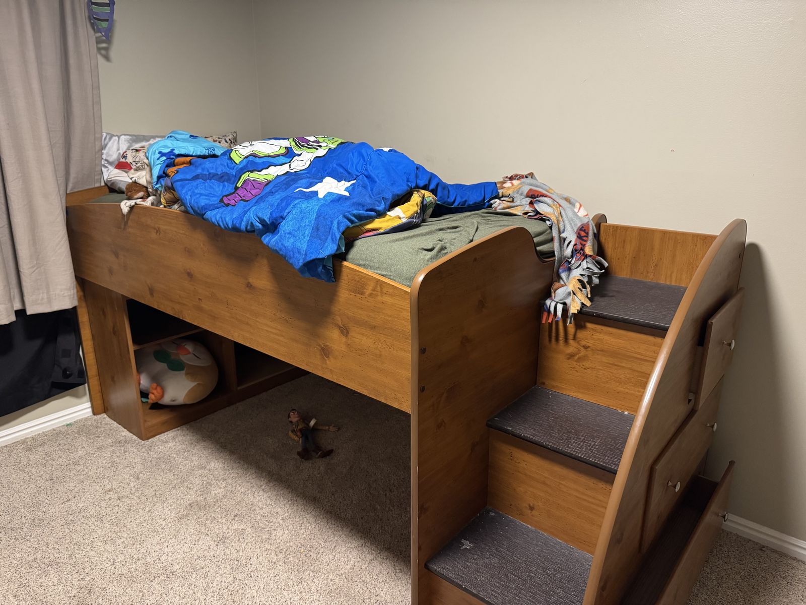 Free loft bed