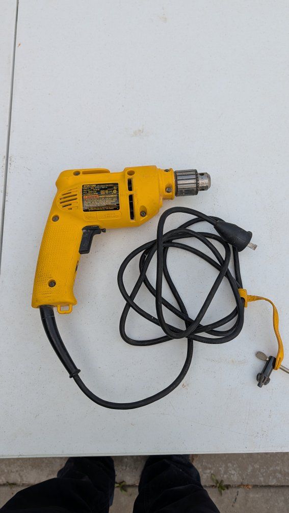 DeWalt drill DW100