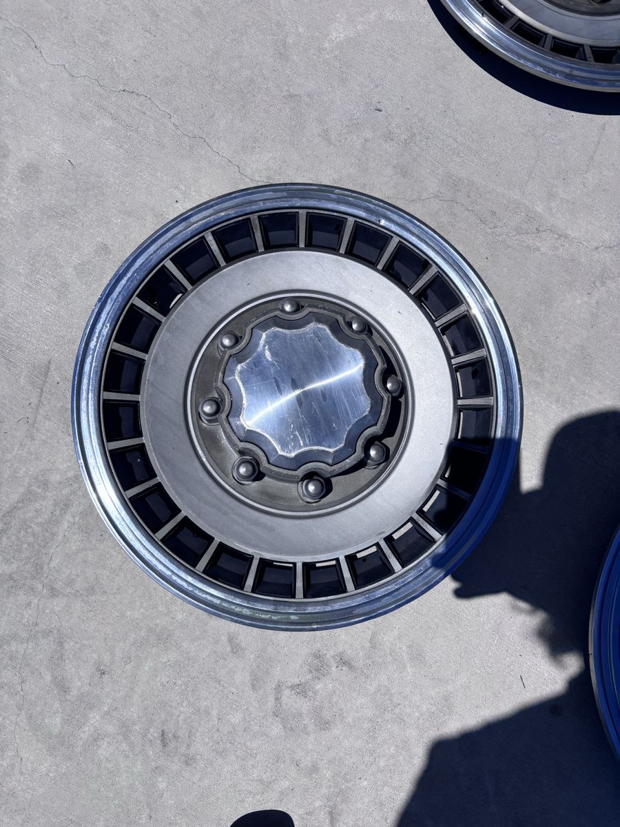 Main image 10